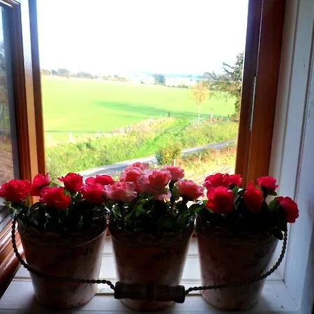 La Chaumiere Des Brules Bed & Breakfast *